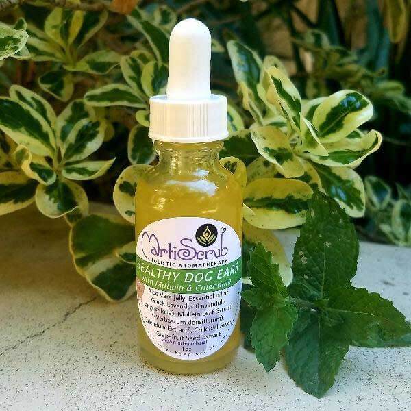 Natural Dog Ears Gel with aloe vera, mullein, and lavender for soothing ear care.